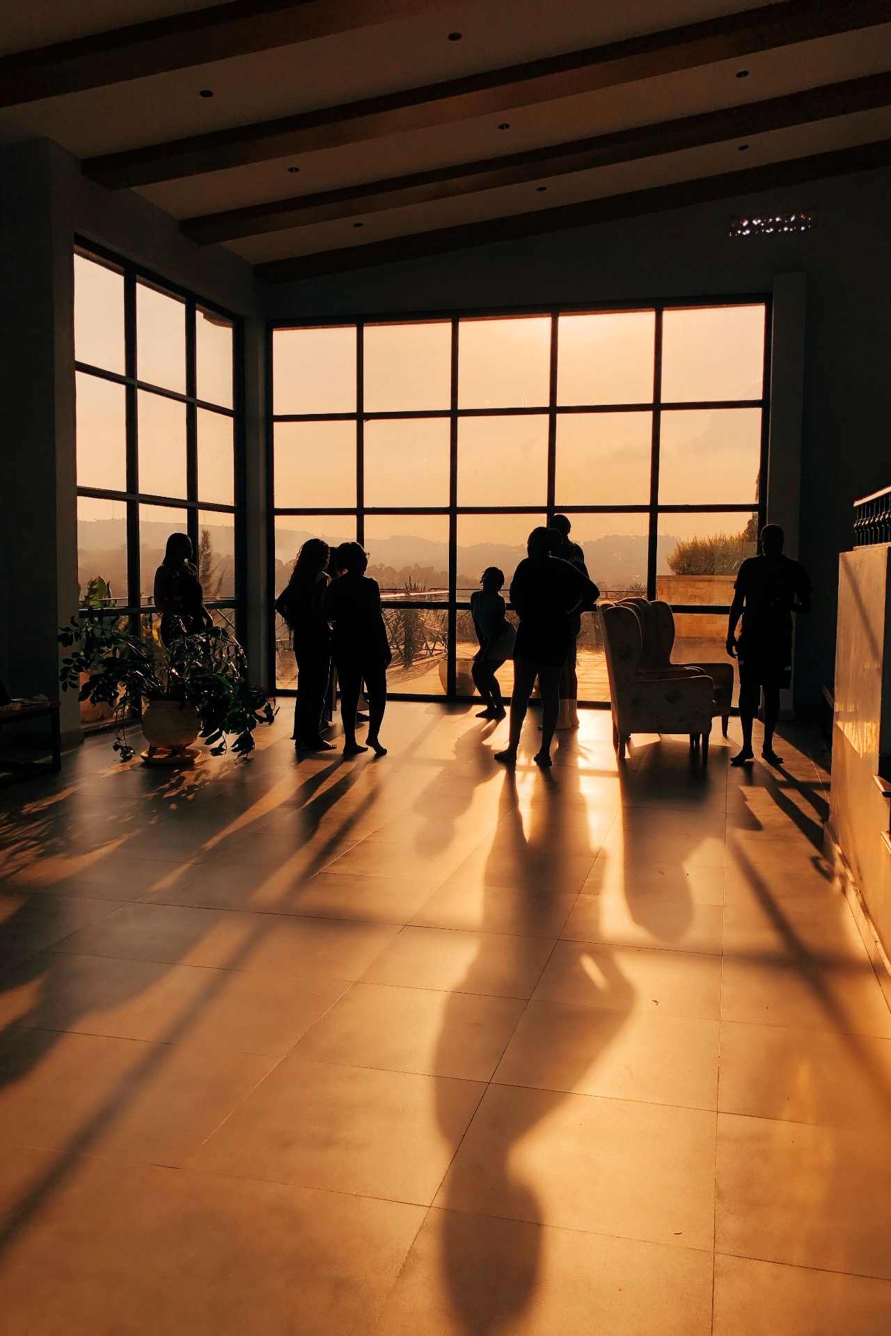 Atelier d'équipe au coucher du soleil